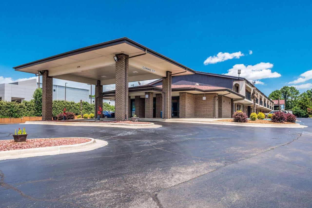 Econo Lodge Inn & Suites University Huntsville Eksteriør billede