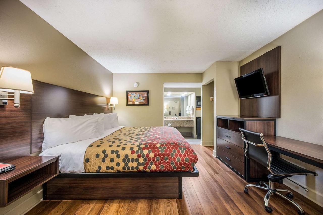Econo Lodge Inn & Suites University Huntsville Eksteriør billede