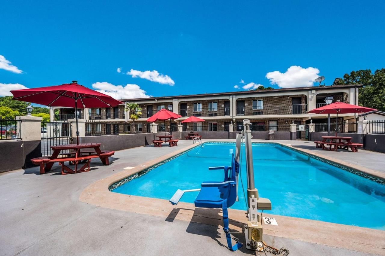 Econo Lodge Inn & Suites University Huntsville Eksteriør billede