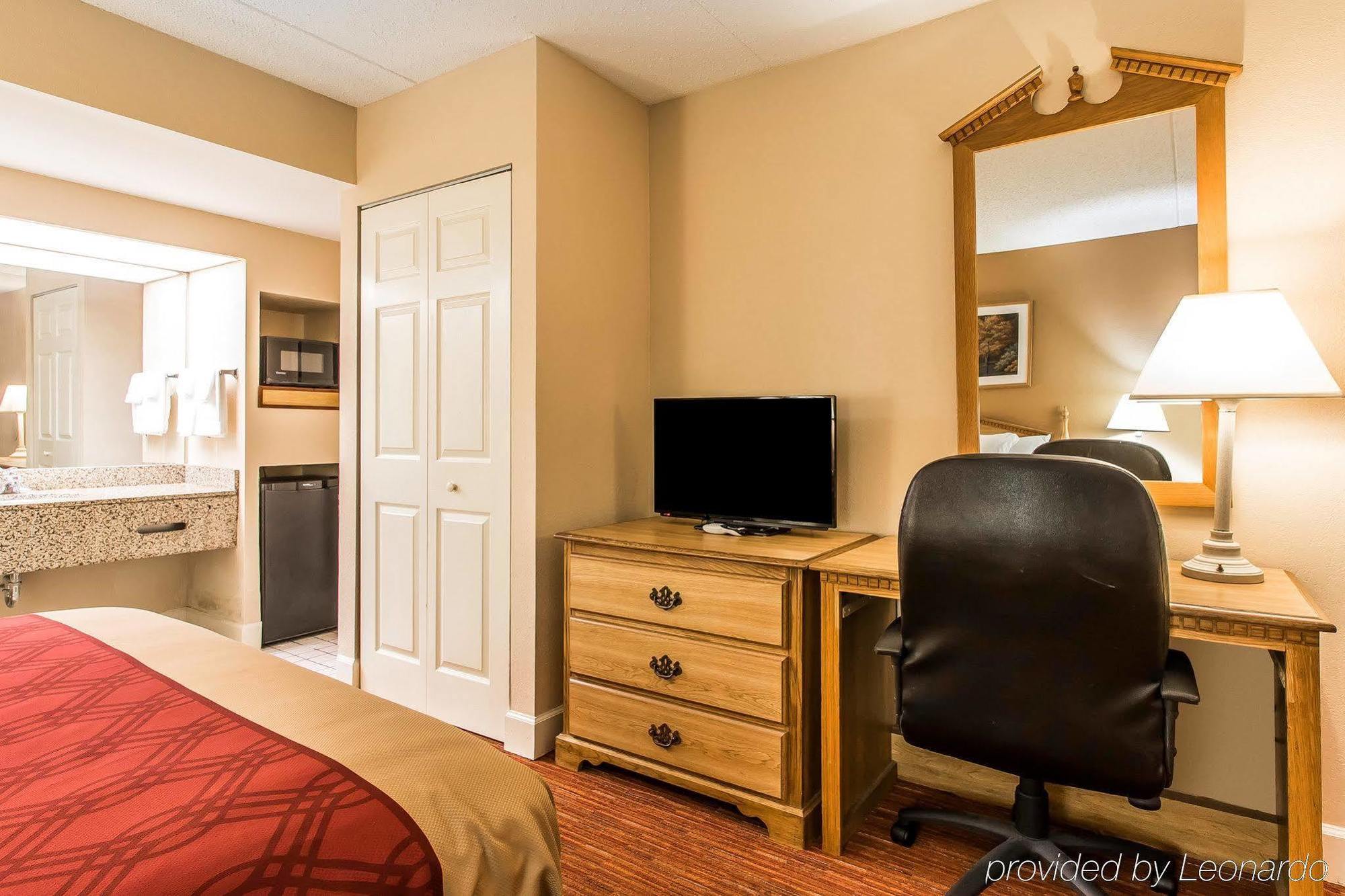 Econo Lodge Inn & Suites University Huntsville Eksteriør billede